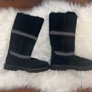 Ugh boots size 7